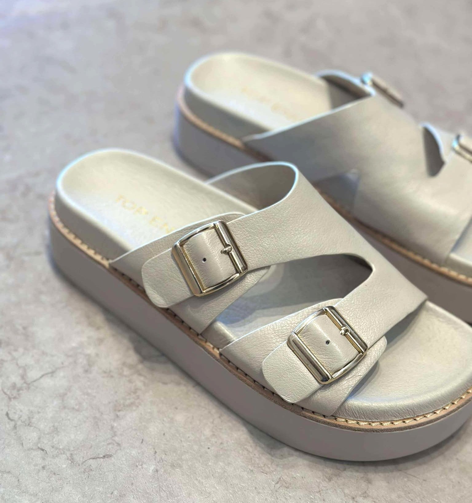 TOP END | GIZELLA - MILK