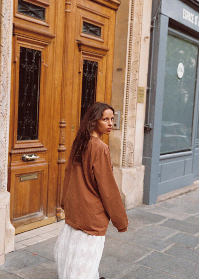 KINGA CSILLA | LINO ROSES TEE