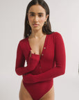 PRIMI | NOLA HENLEY LONG SLEEVE BODYSUIT - CURRANT