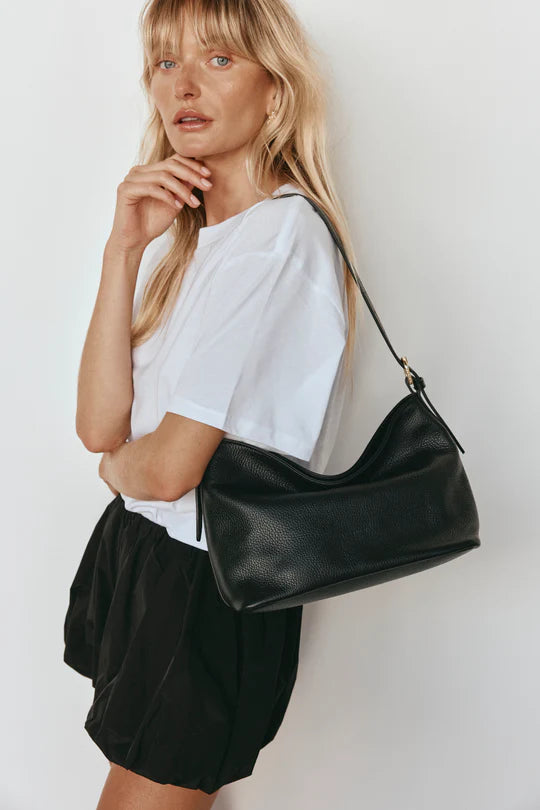VESTIRSI | EDEN BLACK LEATHER SHOULDER BAG