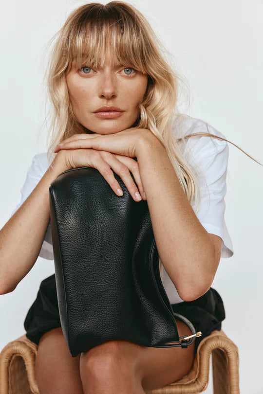 VESTIRSI | EDEN BLACK LEATHER SHOULDER BAG