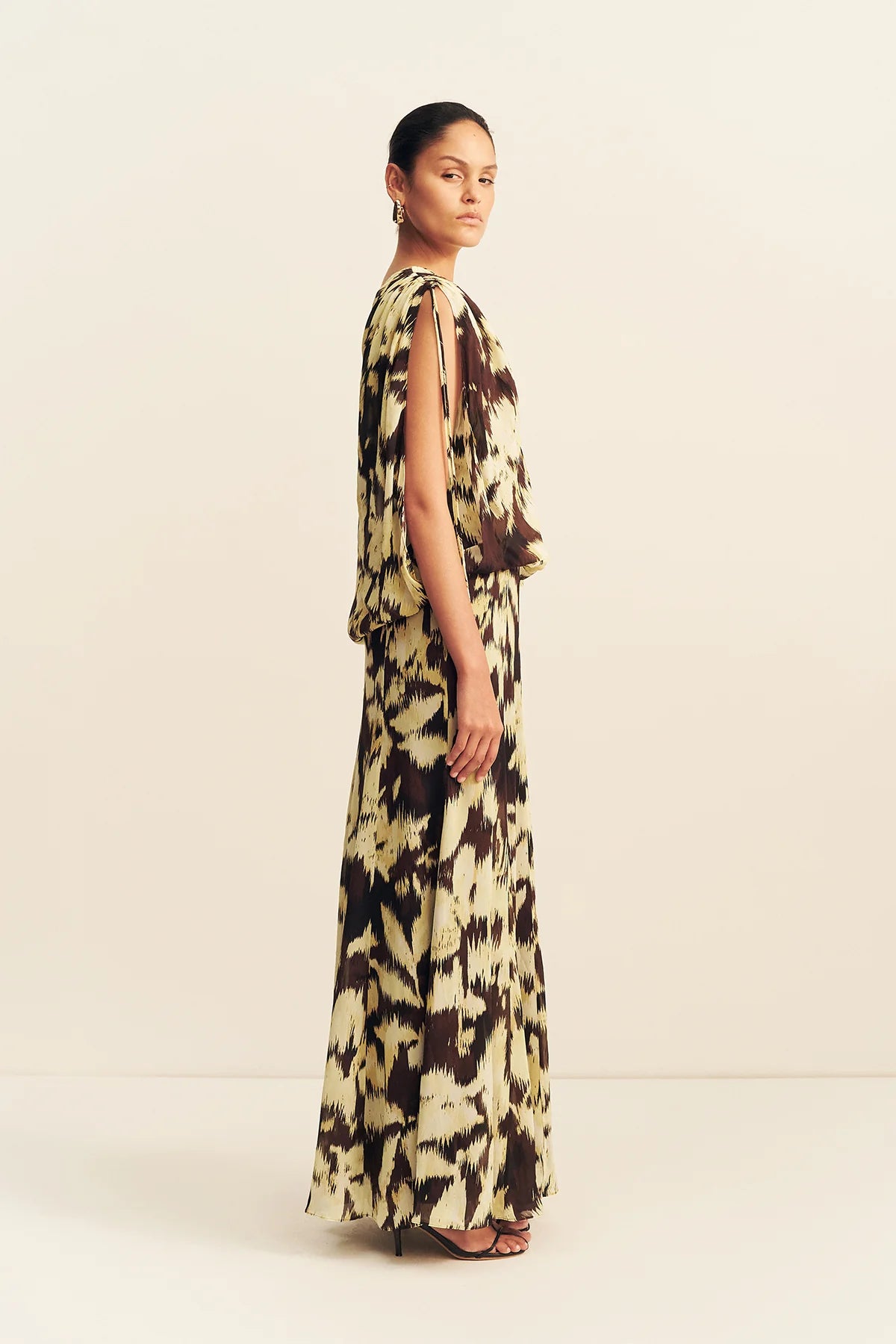 SHONA JOY | BENNY BLOUSON MAXI DRESS