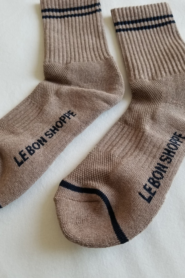 LE BON SHOPPE | BOYFRIEND SOCKS - COCOA