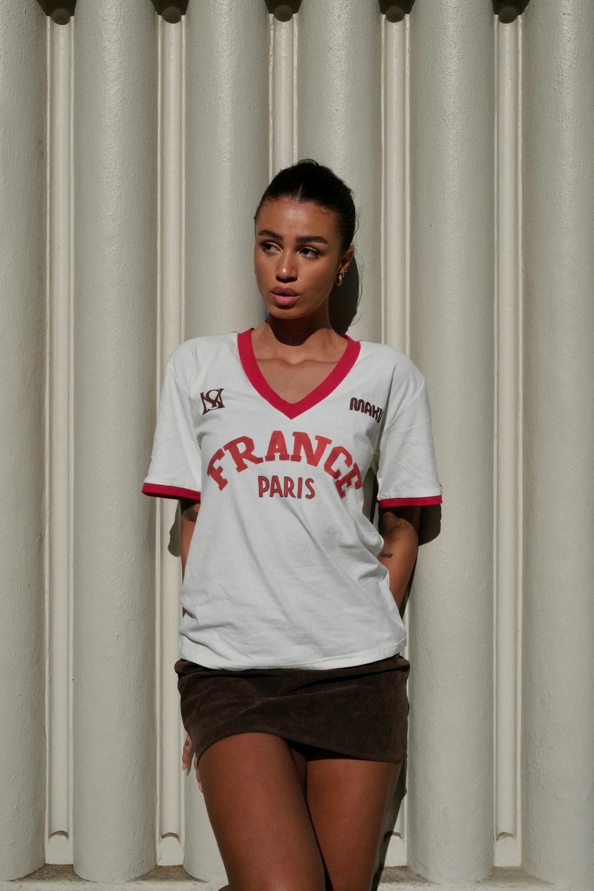 MAKU | FRANCE V NECK T-SHIRT
