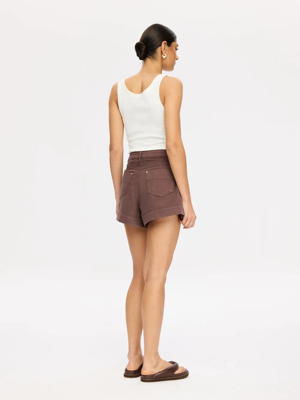 KIVARI | CELENE DENIM SHORT - CHOCOLATE