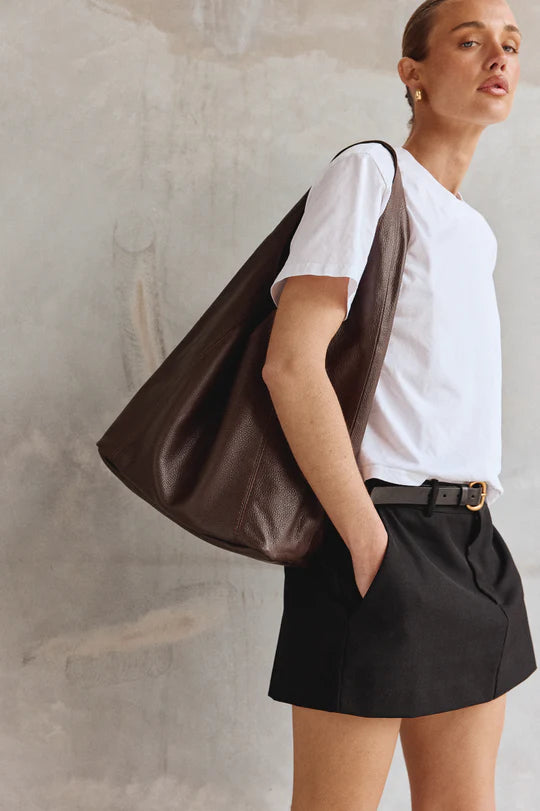 VESTIRSI | SCARLETT 2.0 - DARK CHOC CHOCOLATE LEATHER HOBO