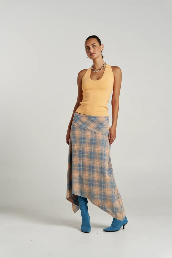 SUMMI SUMMI | HALLE TANK - APEROL