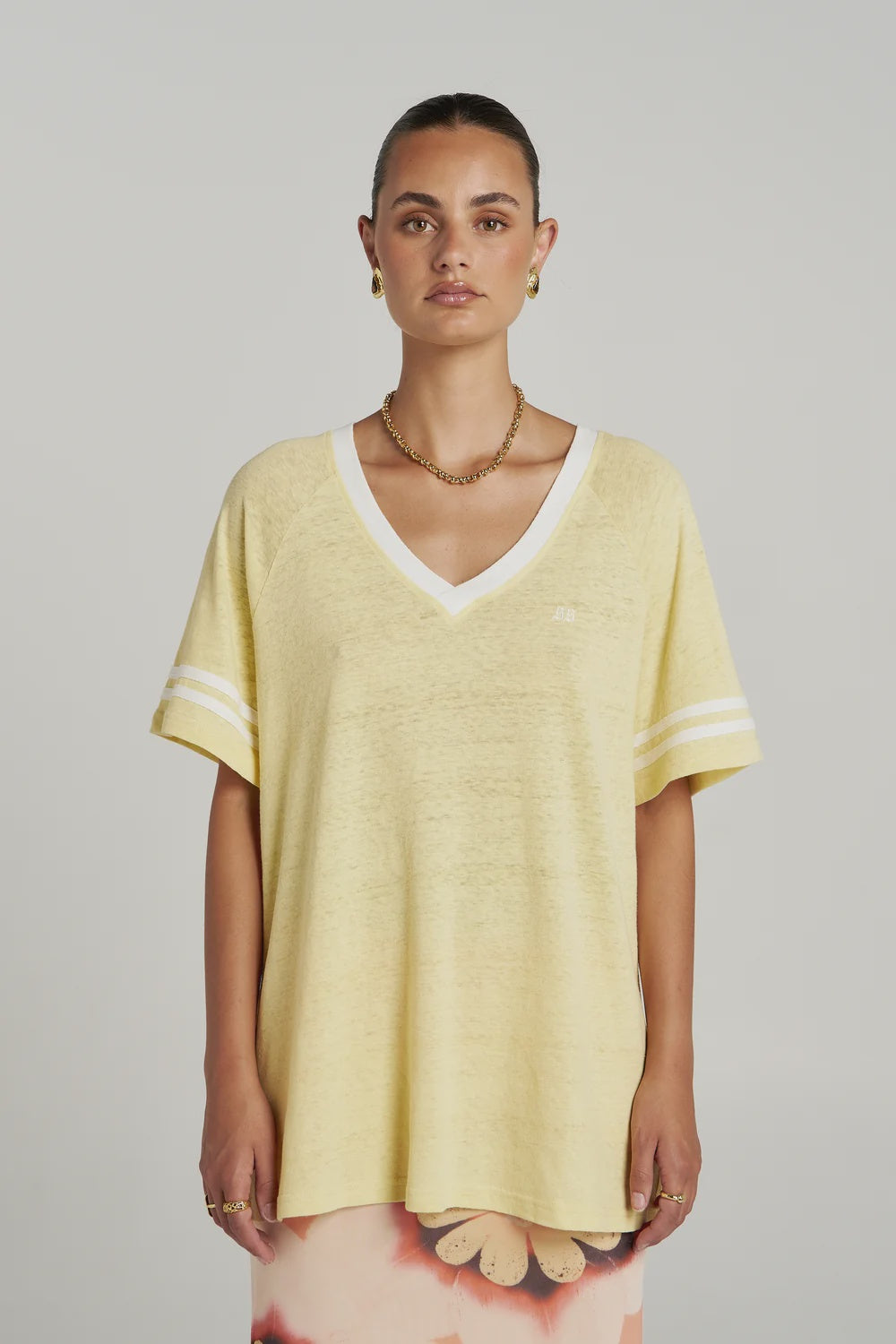 SUMMI SUMMI | V NECK TEE - BUTTER