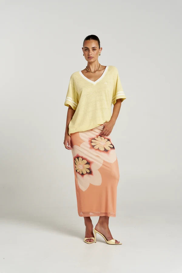 SUMMI SUMMI | V NECK TEE - BUTTER