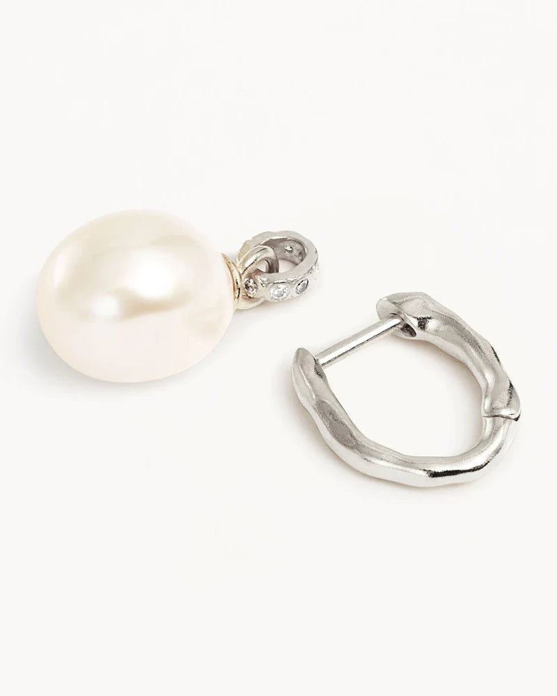 BY CHARLOTTE | EMBRACE STILLNESS PEARL HOOPS - SILVER