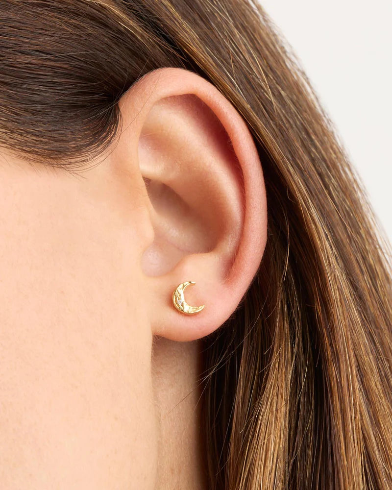 BY CHARLOTTE | WANING CRESENT STUD EARRINGS