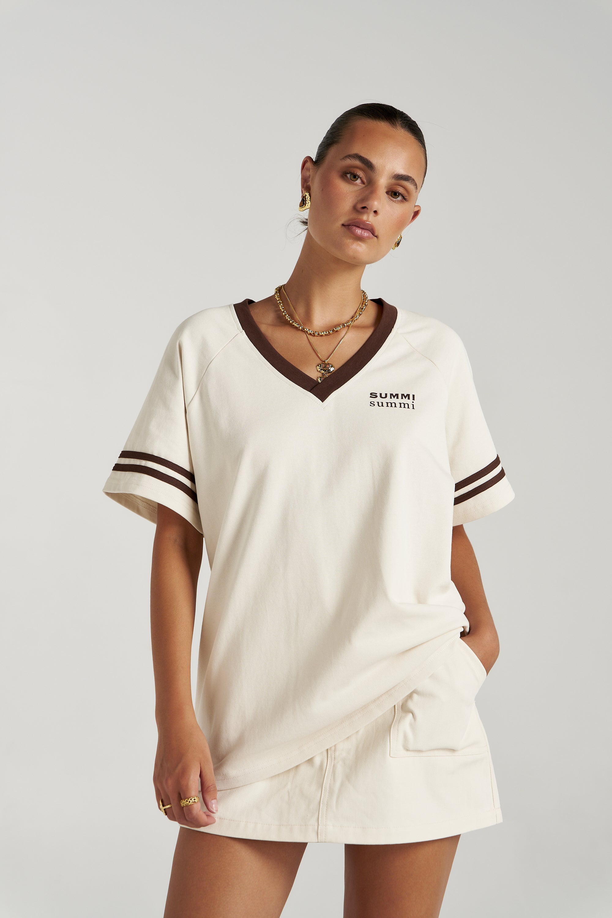 SUMMI SUMMI | REVERIE V NECK TSHIRT