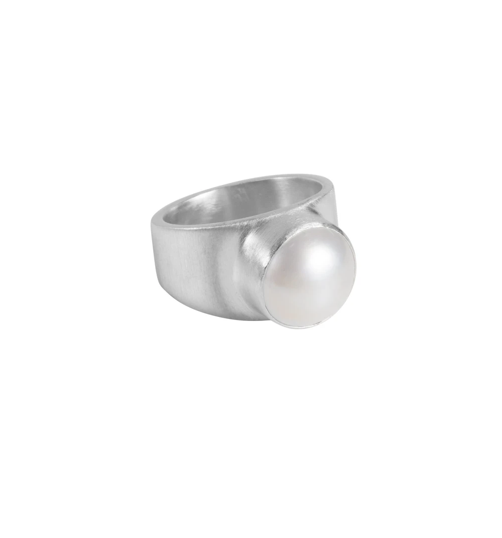 FAIRLEY | PEARL DOME RING - SILVER