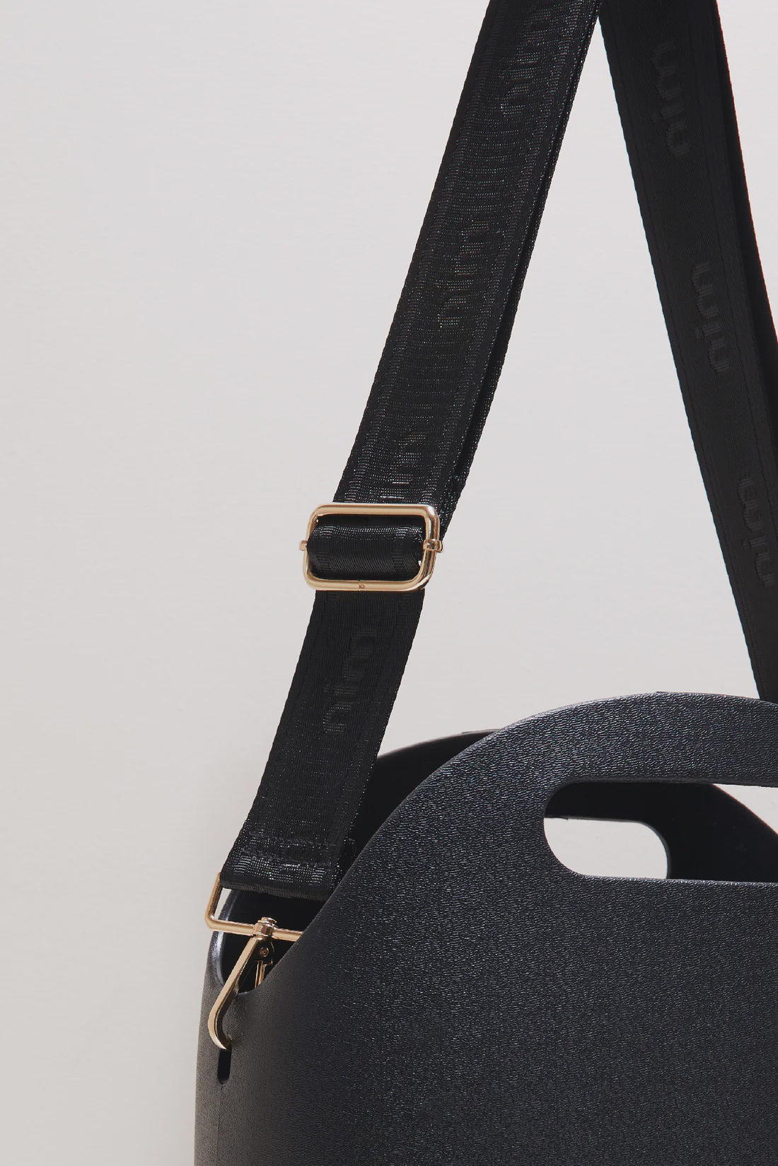 NIM | SHOULDER STRAP - BLACK MONO + GOLD