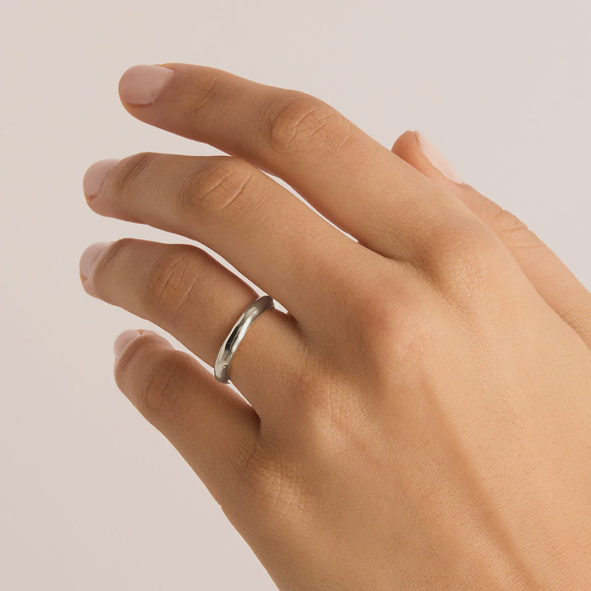 BY CHARLOTTE | LOVER MEDIUM RING - SILVER